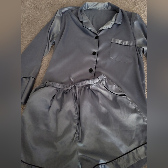 Buttery Silky Soft Satin Light Blue Pajama Set - Size S - Picture 6 of 7